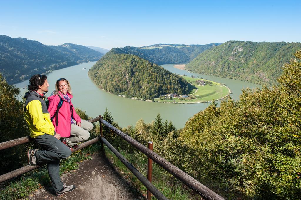 Zum Schiffmeister Wesenufer Luaran gambar